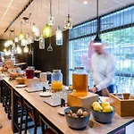 Novotel Bordeaux Hotel 4*