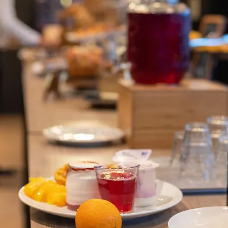 Hotel Novotel Bordeaux 4*