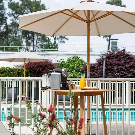 מלון Novotel Bordeaux 4*