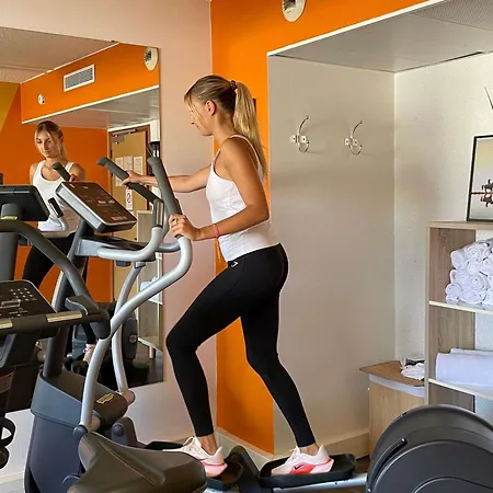 Готель Novotel Bordeaux 4*