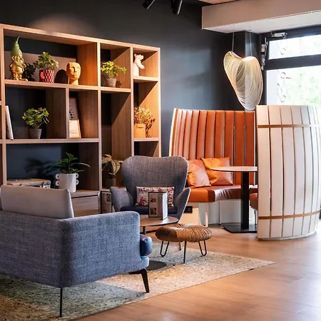 Novotel Bordeaux Мериньяк