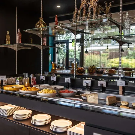 Novotel Bordeaux Hotel
