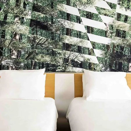 Novotel Bordeaux 4*