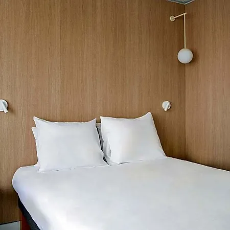 Otel Novotel Bordeaux 4*