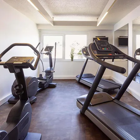 Novotel Bordeaux Otel 4*