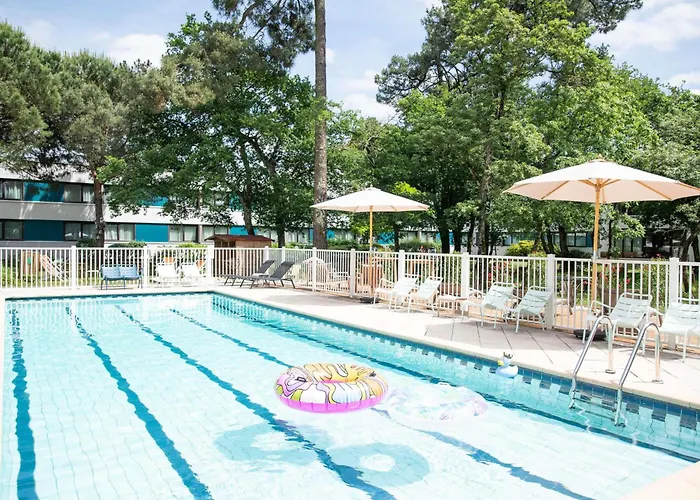 Hotel Novotel Bordeaux 4*