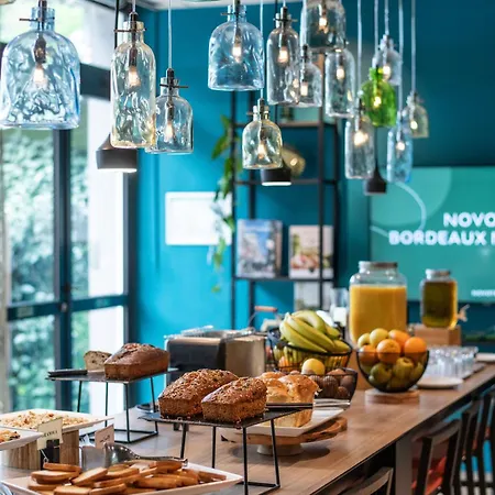 Novotel Bordeaux Hotel 4*