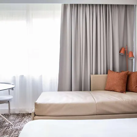 Novotel Bordeaux Hotel